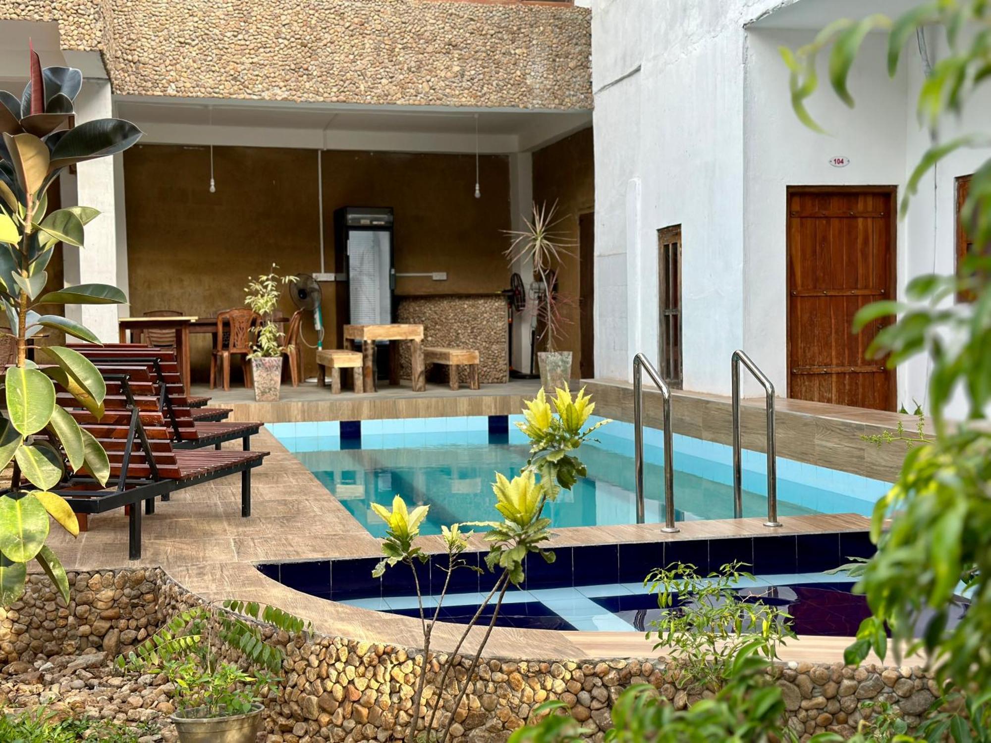 Share Safari House Udawalawe Bed & Breakfast エクステリア 写真